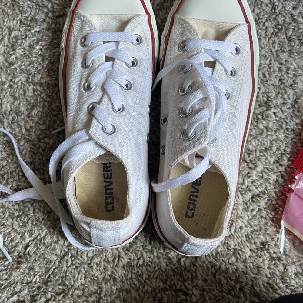White converse
